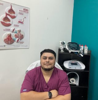 Dr. Jorge Leonardo Hernández Calderón